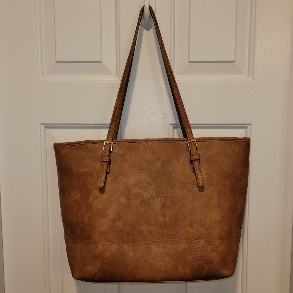 Urban Expressions Handbag - Picture 2 of 6